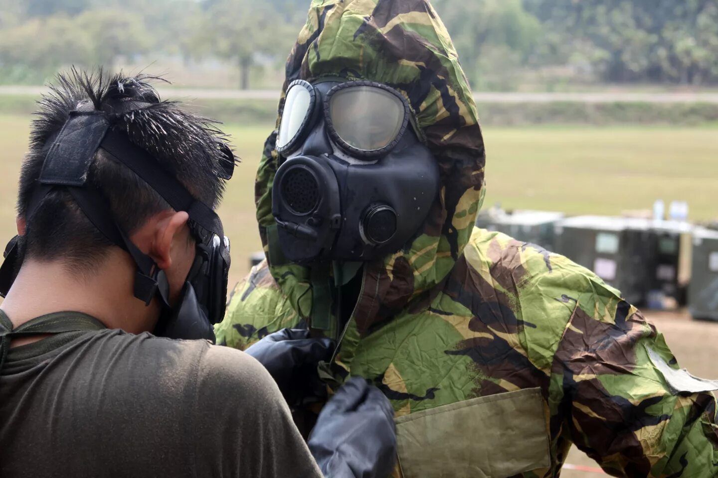 Противогазы в армии. Противогаз м17а1. М17 Gas Mask. Противогаз m17a1. Американский противогаз м17а1.