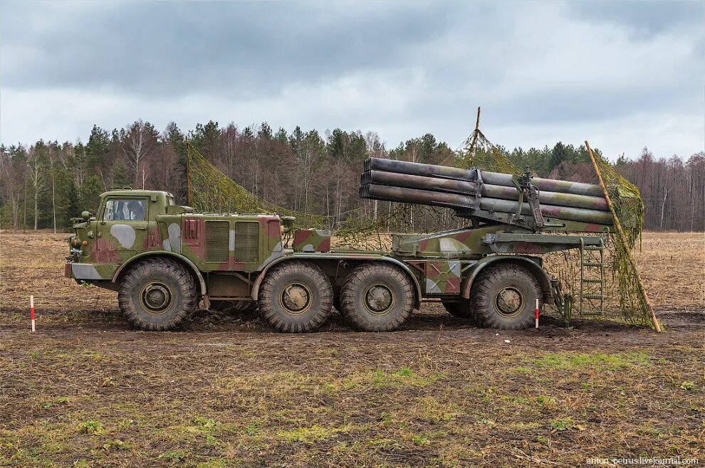 Рсзо ураган. БМ ураган 9п140. РСЗО 9к57 «ураган». РСЗО 9п140 ураган. Реактивная система залпового огня 9к57 «ураган».