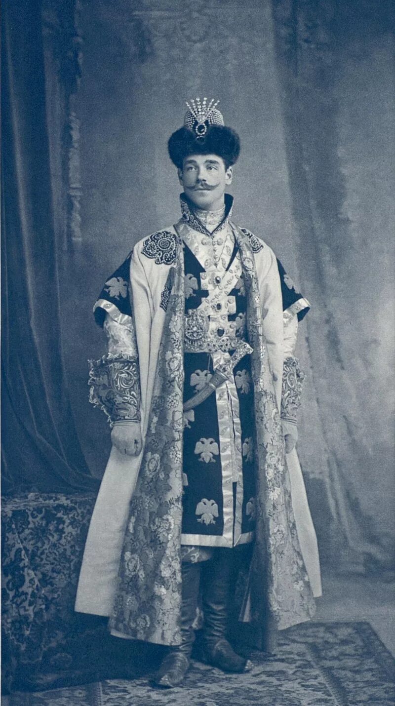 Последний Императорский бал 1903 года в зимнем Дворце. Царский костюмированный бал 1903. Костюмированный бал в зимнем Дворце 1903.