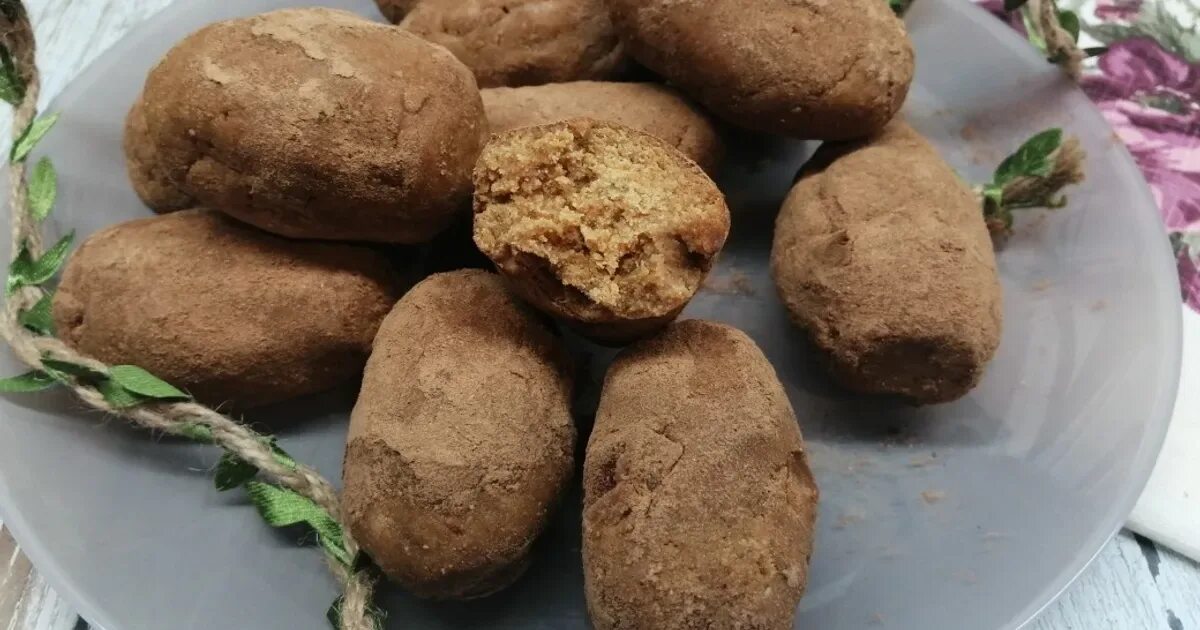 Картошка из ванильных сухарей. Пирожное &quot;картошка&quot; на скорую руку. пирожное картошка на сухарях. пирожное картошка из ванильных сухарей. картошка из сухарей и какао.