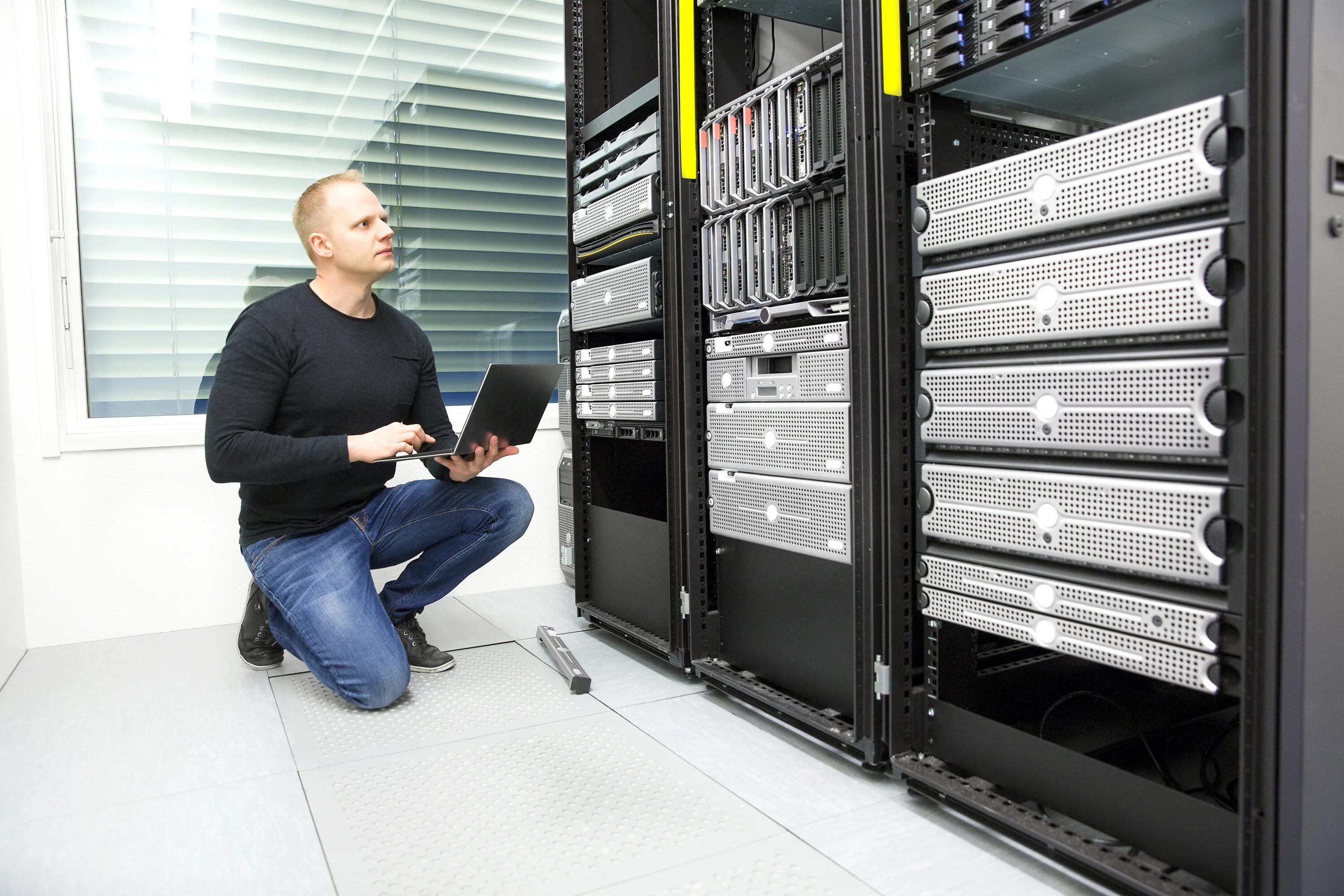 Monitor servers