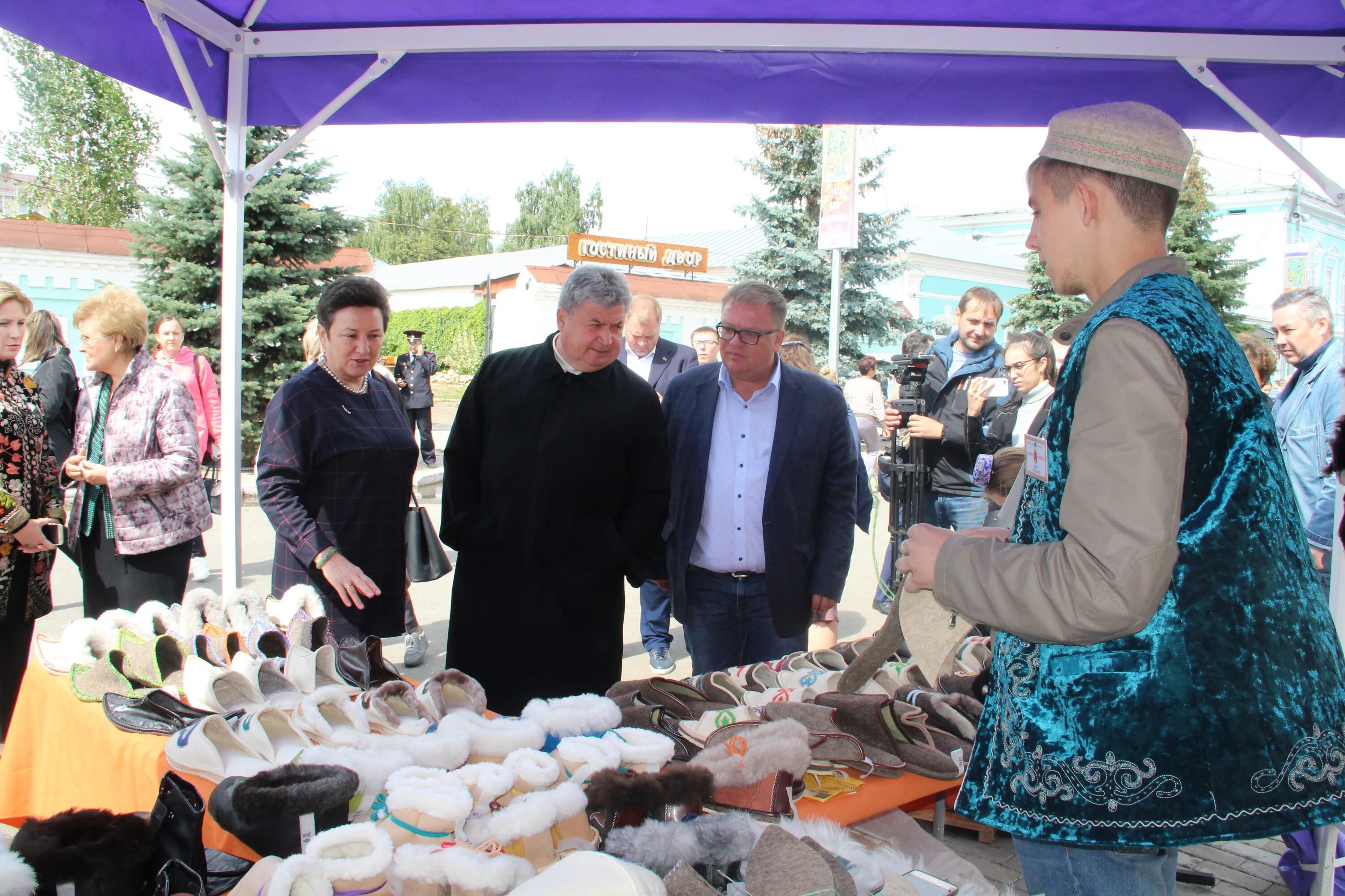 Последние новости елабуга татарстан. Спасская ярмарка в Елабуге 2019. Спасская ярмарка в Елабуге 2022. Всероссийская Спасская ярмарка в Елабуге. Елабуга Спасская ярмарка 2018.