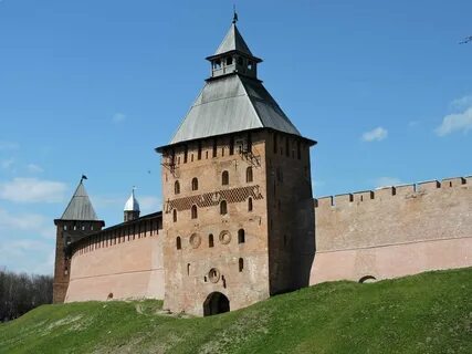 Башни кремля в новгороде