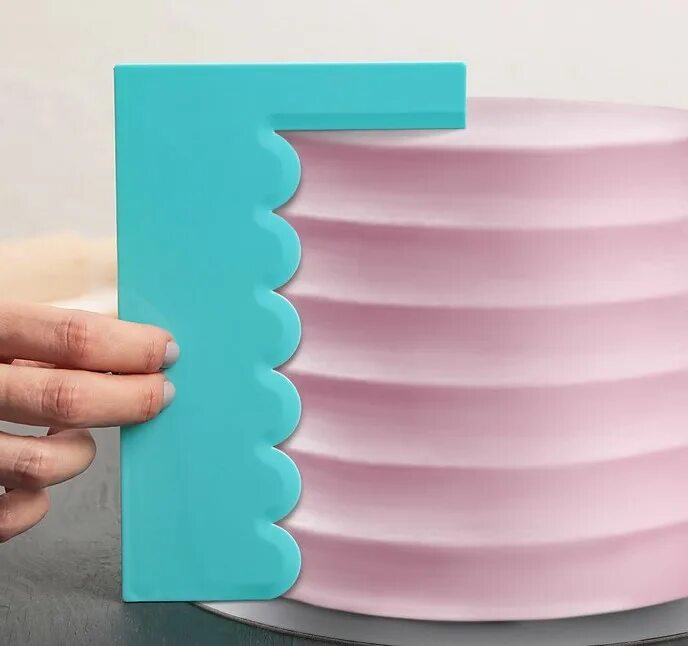 шпатель кондитерский для выравнивания торта. шпатель кондитерский для выравнивания торта. станок для выравнивание крема. шпатель кулинарный 15 см металл. кондитерский шпатель 21 см.