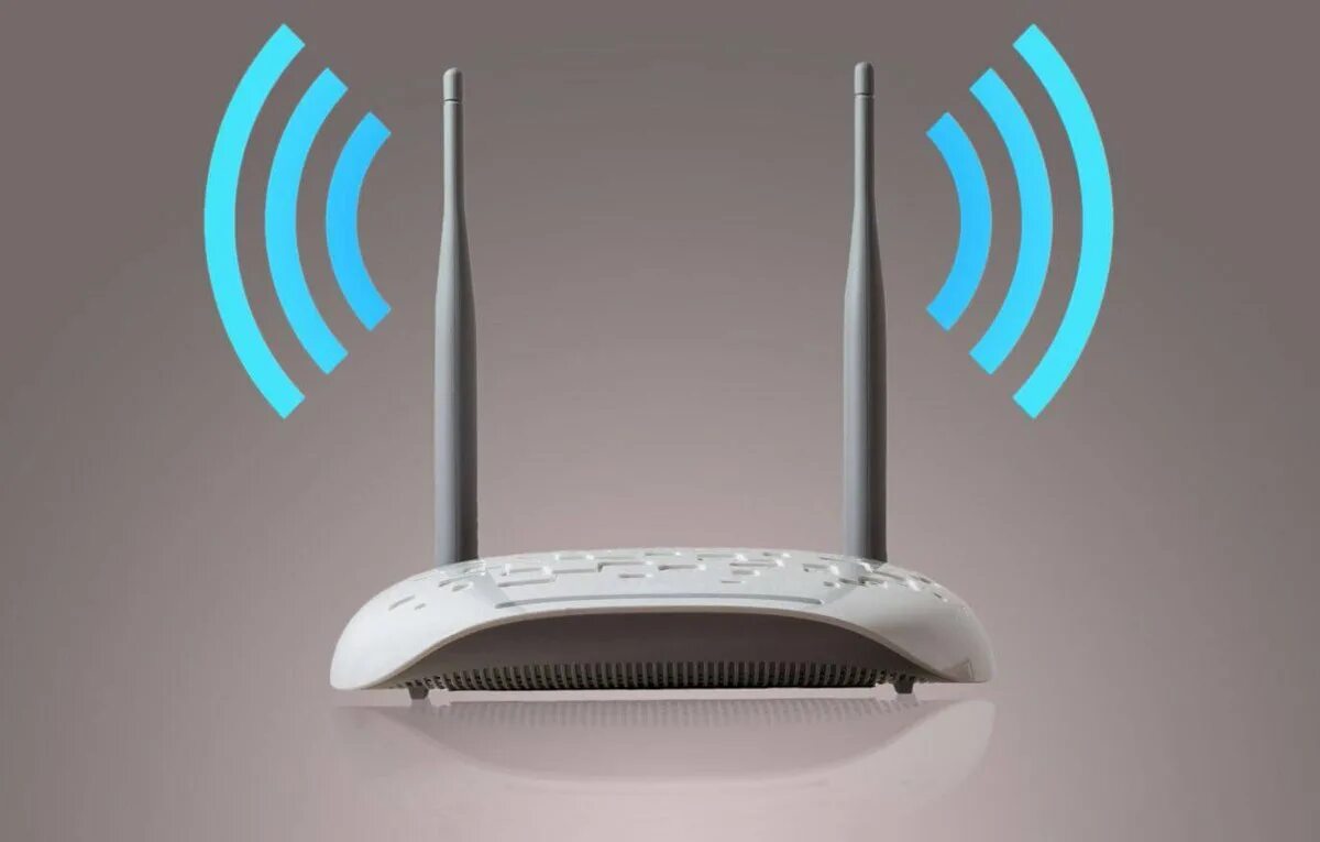 Роутер работает от сети. Повторитель сигнала wi-fi. wifi роутер 5g. роутер со съемной антенной wifi. усилитель wifi сигнала.