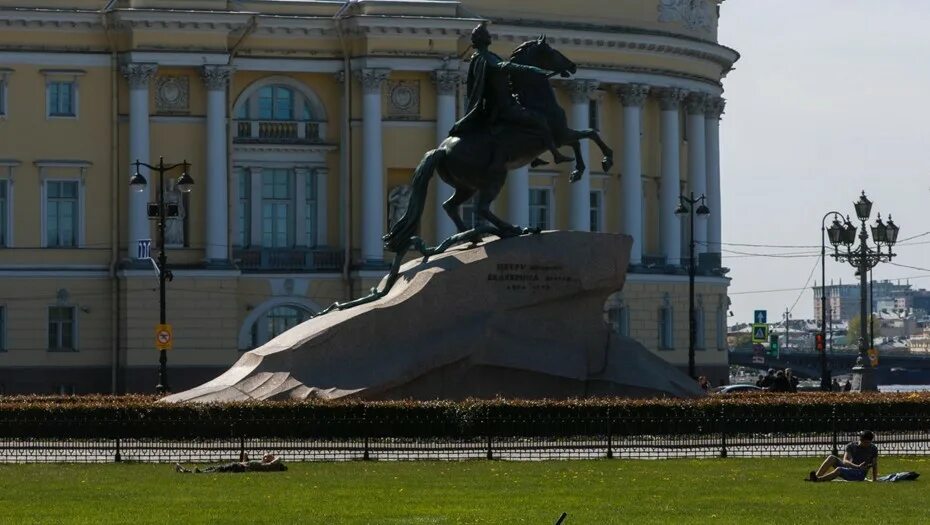 Медный всадник санкт петербург сенатская площадь фото Прогулка по Исаакиевской и Сенатской площадям, Июнь 2020, отзыв от туриста Serge