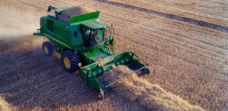 Подборщик на комбайн. John Deere 615p. Подборщик John Deere 615p. 600p John Deere. John Deere комбайн.