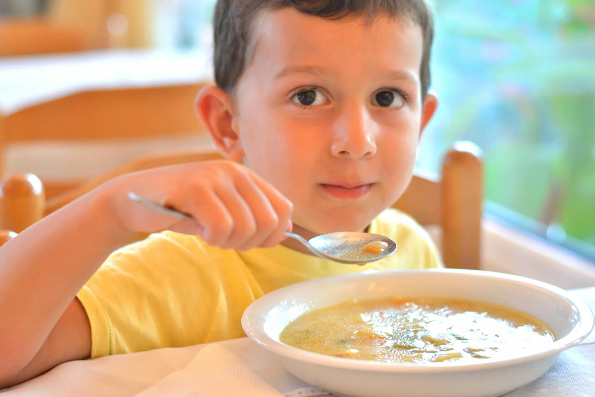 Сейчас есть суп. Мальчик с супом. eat soup. мальчик кушает суп с чизкейками. &quot;soup boy&quot;+&quot;gucci, maine&quot;.