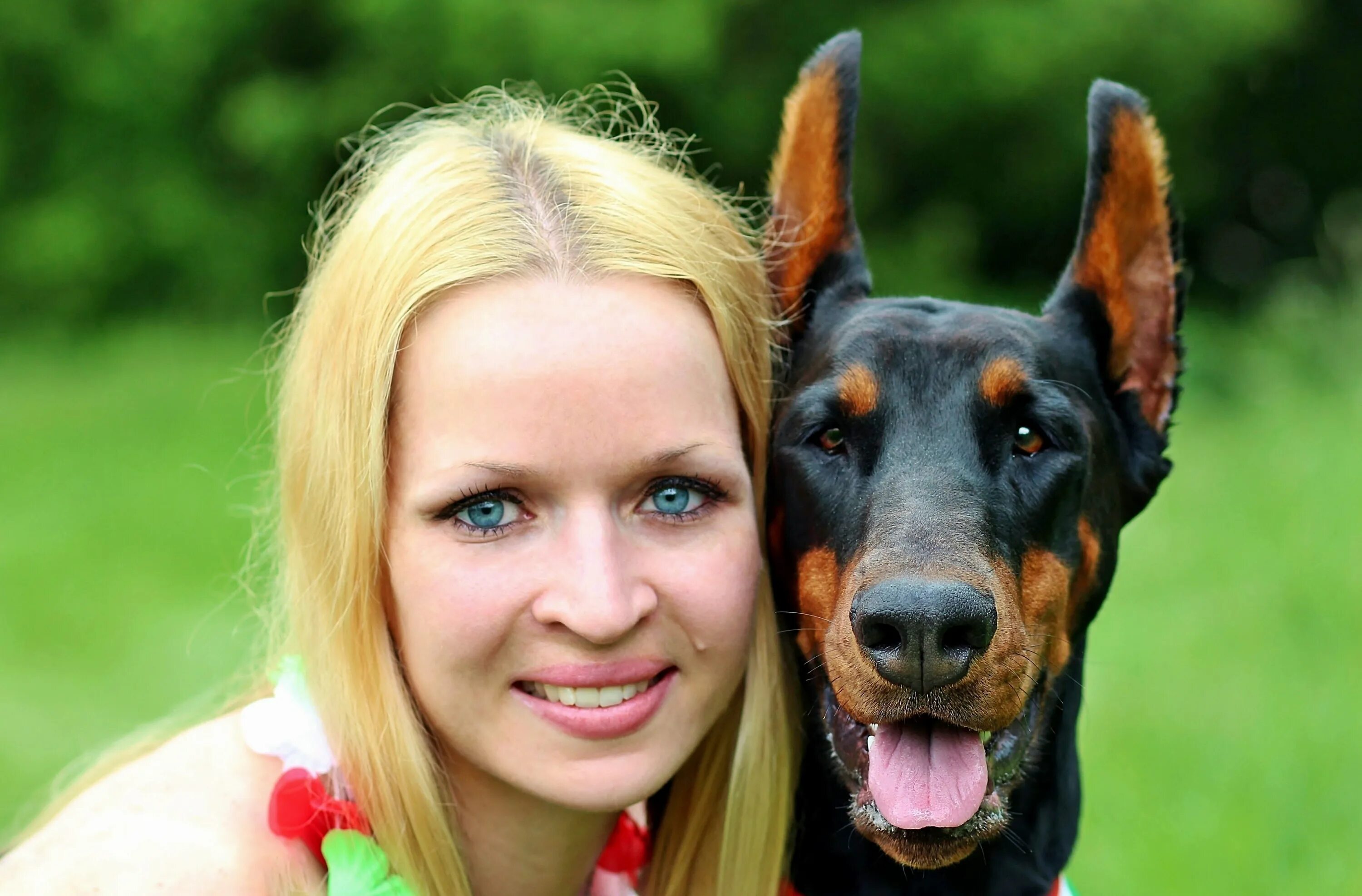 Катрина Доберман. Женщина с собакой. Женщина Сабоеа. Блондинка с собакой.