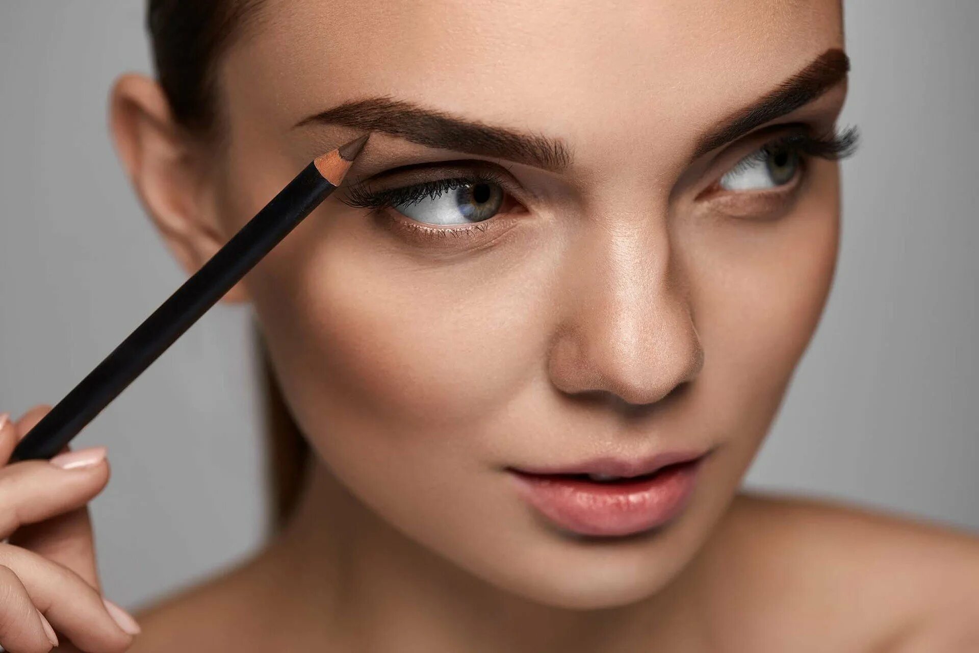 Make brows. Красивые брови. Макияж бровей. Красивая форма бровей. Макияж бровей тенями.