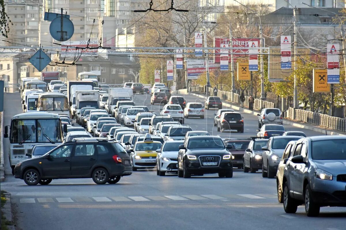 Московские пробки. Большая пробка. Затор. Многокилометровые пробки.