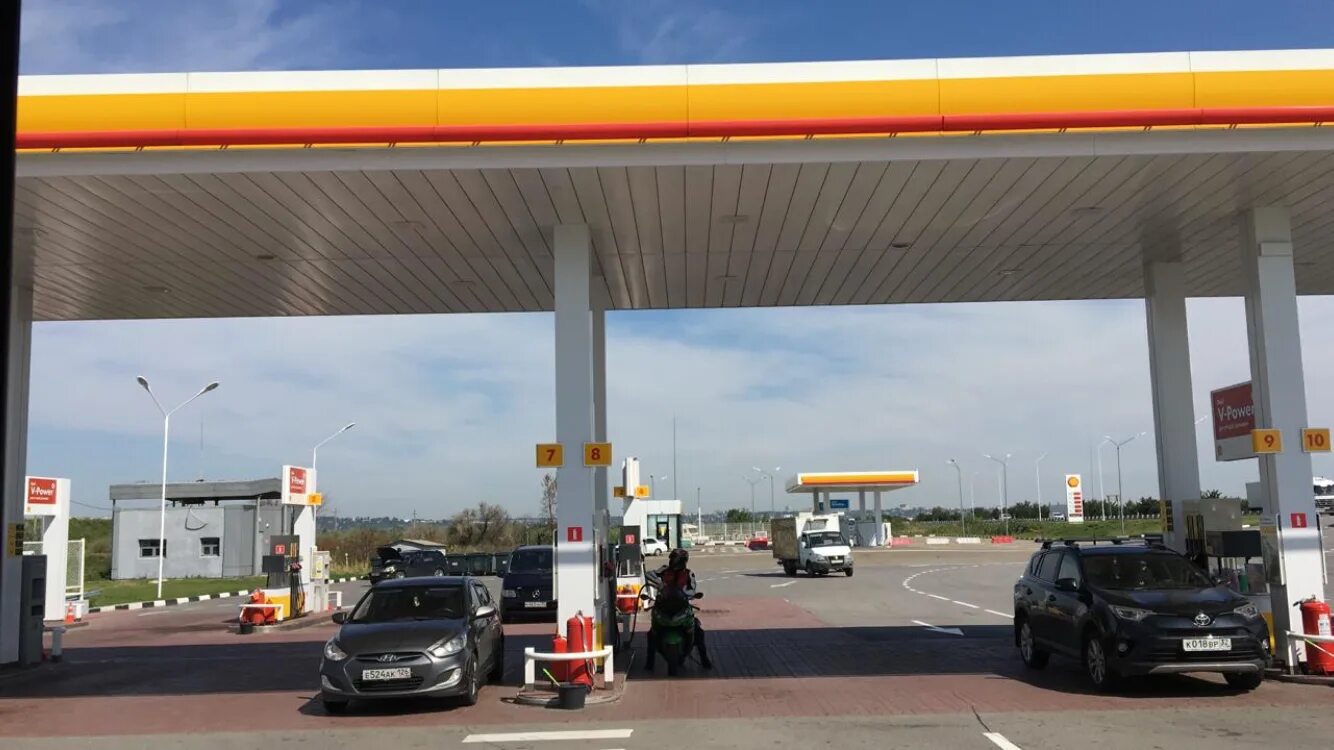 азс лукойл морозовск ростовская область. лукойл в ростовской области. автозаправка в ростовской области. заправка шелл м4 миллерово. азс лукойл.