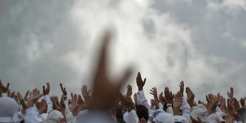 Есть великое белое. Великое белое братство юсмалос. Есть великое белое. Есть великое белое. Великий белый престол.