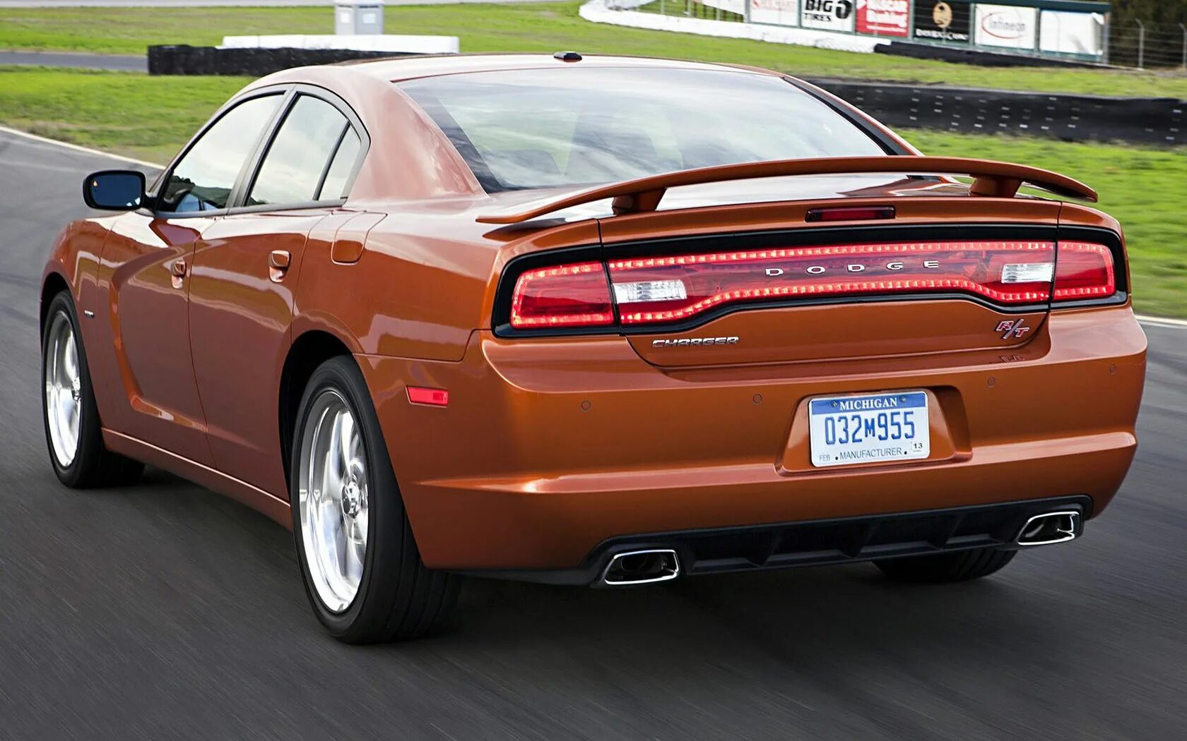 Что значит додж. Додж чарджер 2011. додж чарджер 2010. dodge charger rt 2010. додж чарджер 2011-2014.