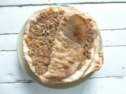 Турецкая лепешка с начинкой