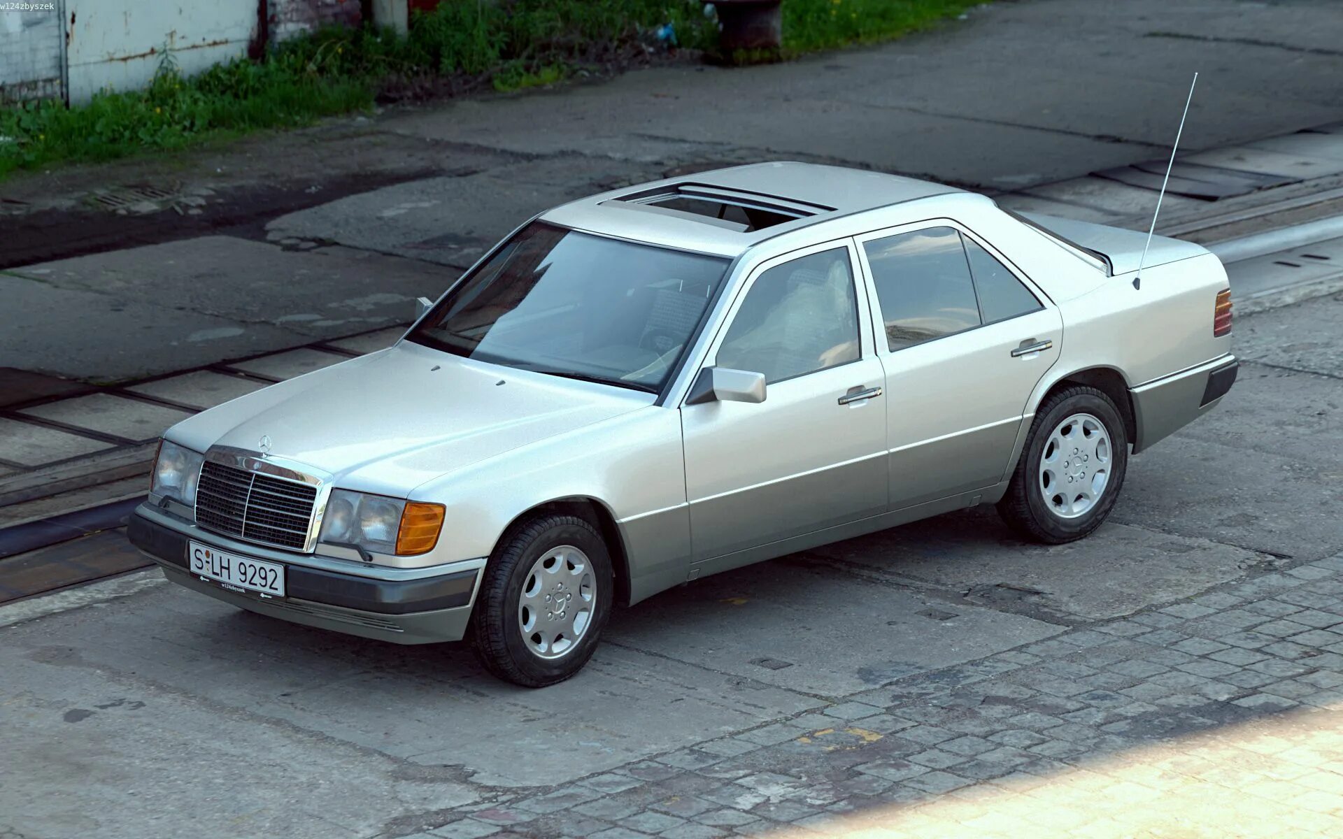 Mercedes w124 300e. 124 300. Мерседес w124 e320. Mercedes-benz w124 300. Мерседес w124 e320.