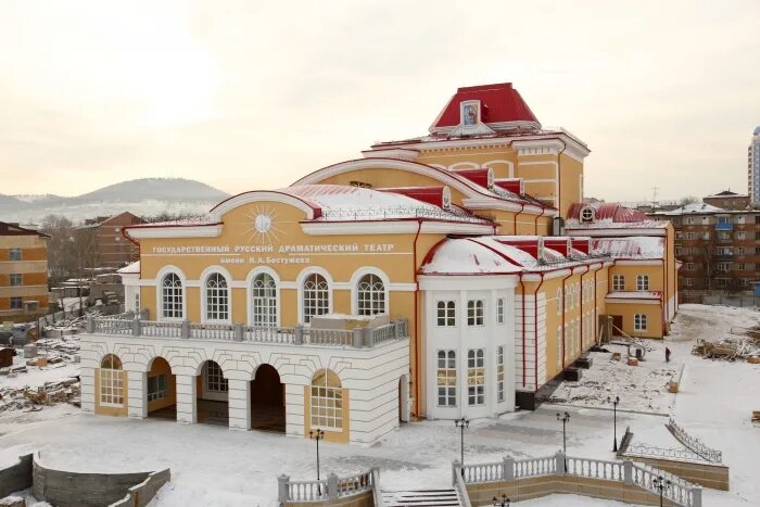 Театр имени бестужева улан-удэ. Драмтеатр имени бестужева улан-удэ. Русский театр бестужева улан удэ. Театр на саянах улан-удэ. Драматический театр улан-удэ.