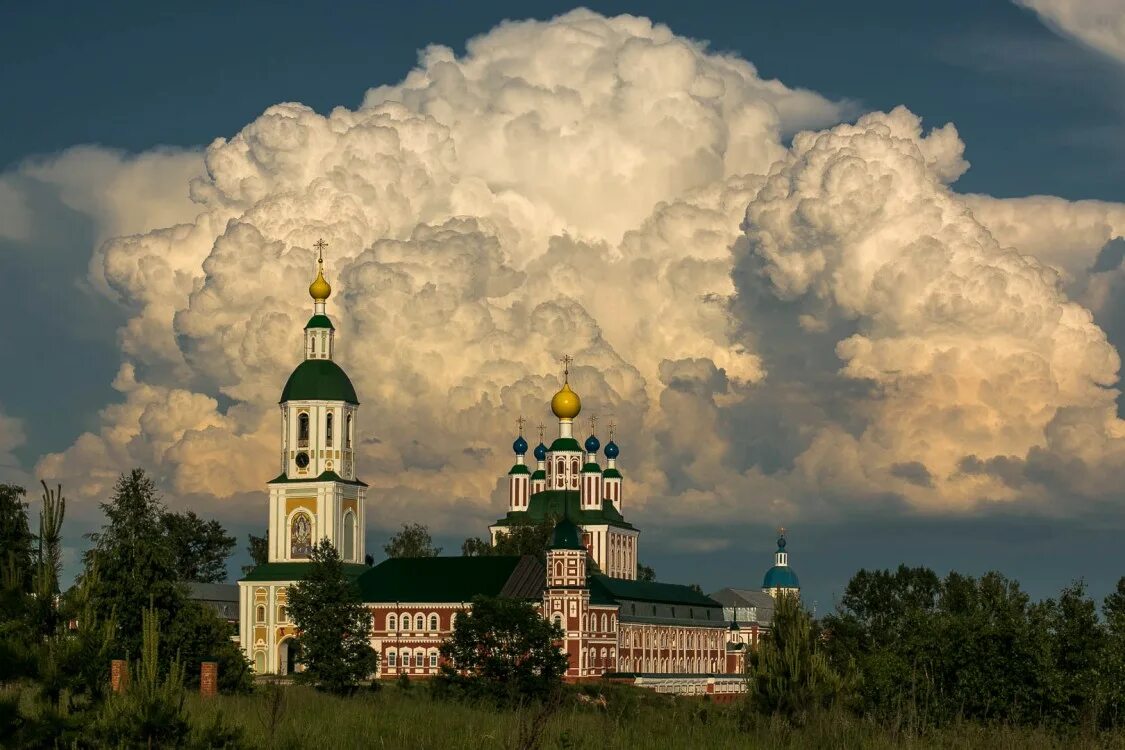 Мордовия монастырь Санаксары. Город Темников Республика Мордовия Санаксарский монастырь. Санаксарский Рождественно-Богородичный монастырь. Рождество-Богородичный Санаксарский монастырь Мордовия.