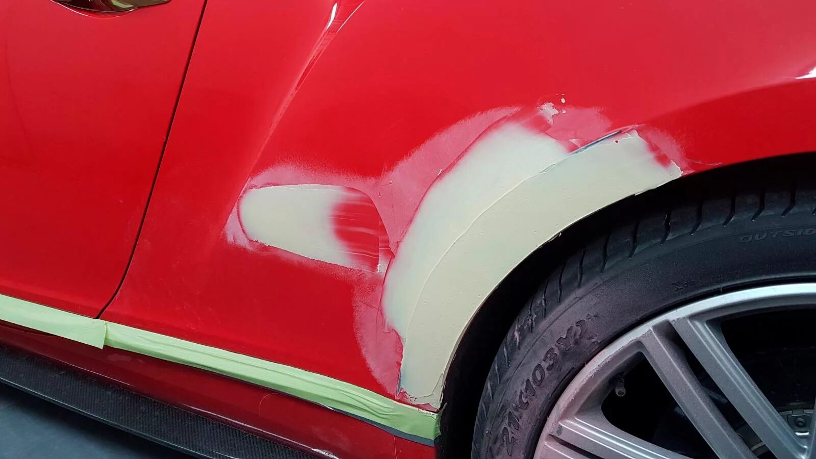 Локальный окрас автомобиля. Локальная покраска авто. Локальная покраска авто. Локальная покраска сколов автомобиля. Точечная покраска автомобиля.