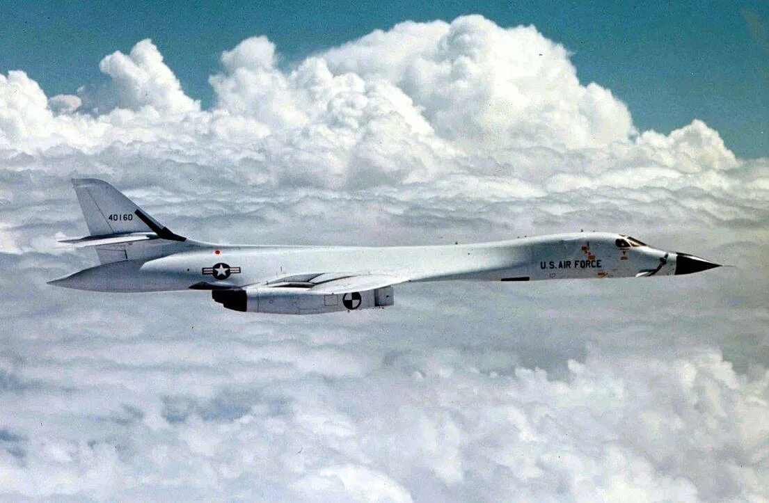 Б 1 248. Rockwell b-1 Lancer. Б1 Лансер бомбардировщик. Самолет Rockwell b-1a Lancer. B1 Lancer.