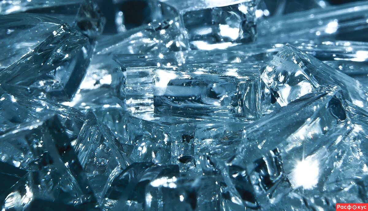 видеть во стекол. приснилось разбитое стекло. треснутое стекло. разбить стекло. видеть во стекол.