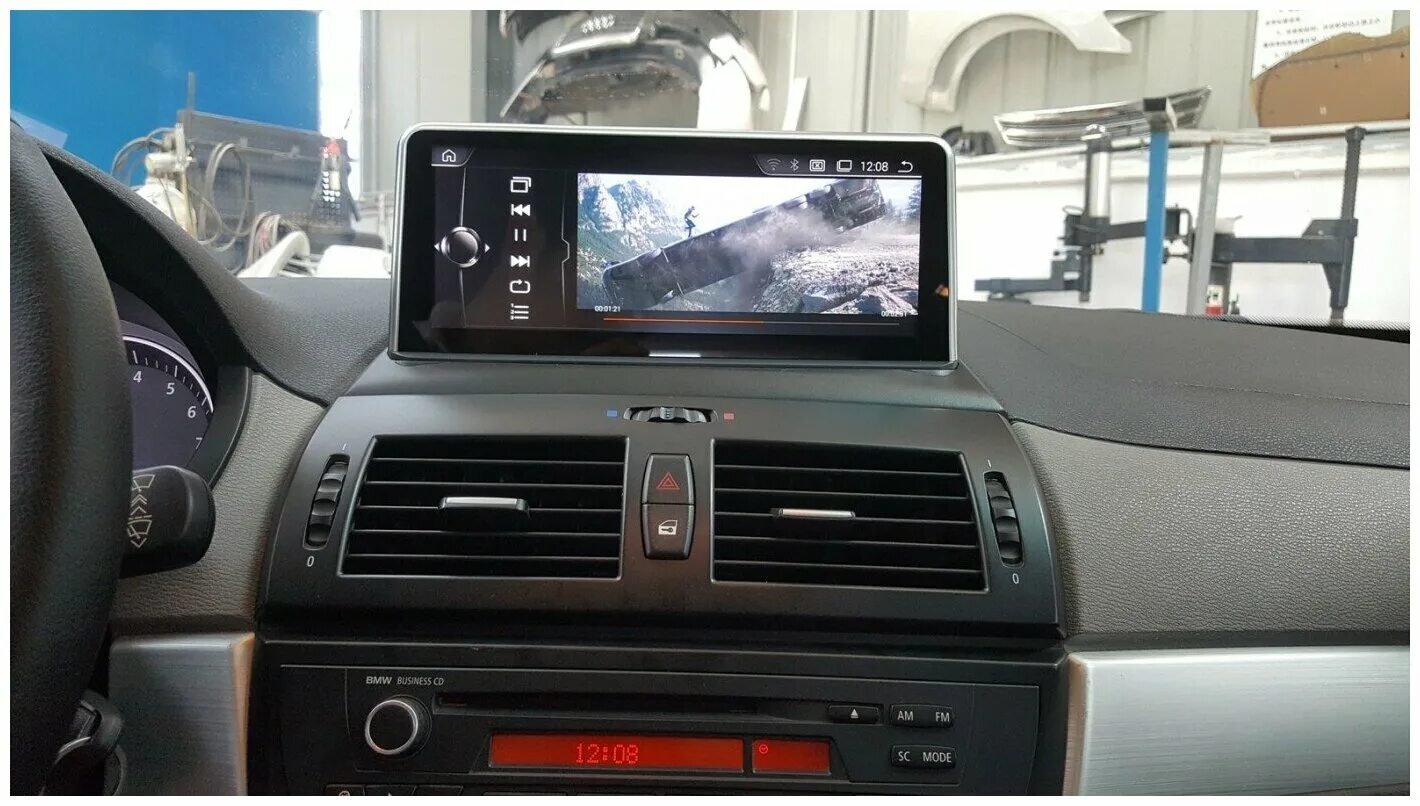 Монитор головного устройства. Монитор головного устройства. Шгу toyota hilux 2015+. Chevrolet tahoe 2021 мультимедийная система. Тахо 4 carplay.