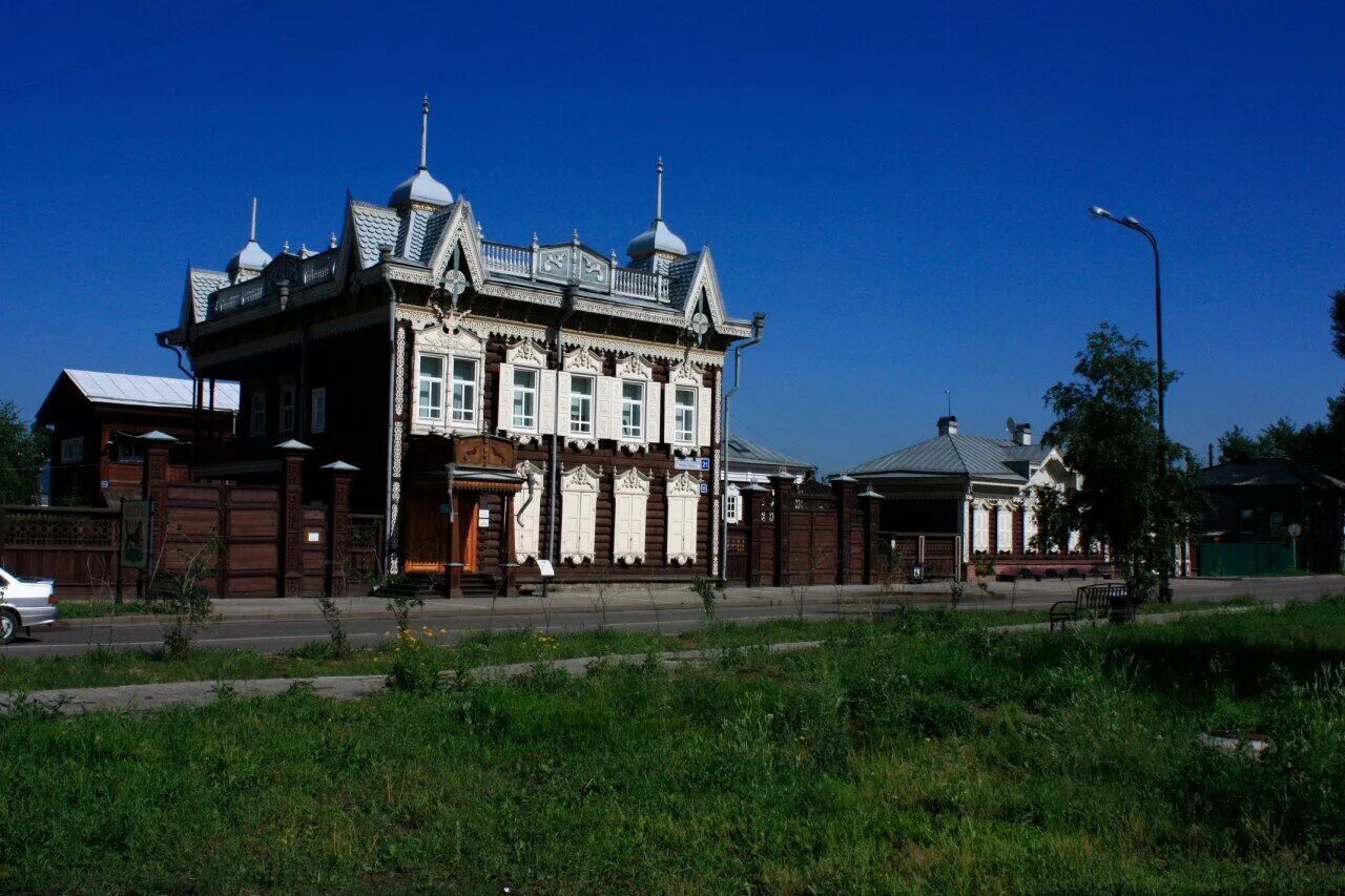 Организации г иркутск. Музей истории города Иркутска им а.м Сибирякова. Музей городского быта ул. Декабрьских событий. Иркутский музей городского быта. Музей на Декабрьских событий Иркутске.