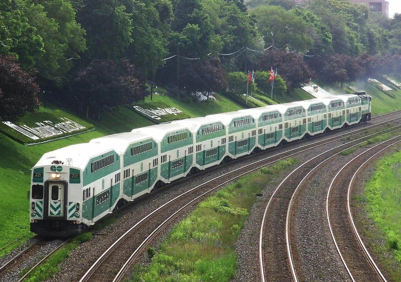 Railway go. Bombardier канада. локомотив на водородном топливе. unusual railways.. railway milestone.
