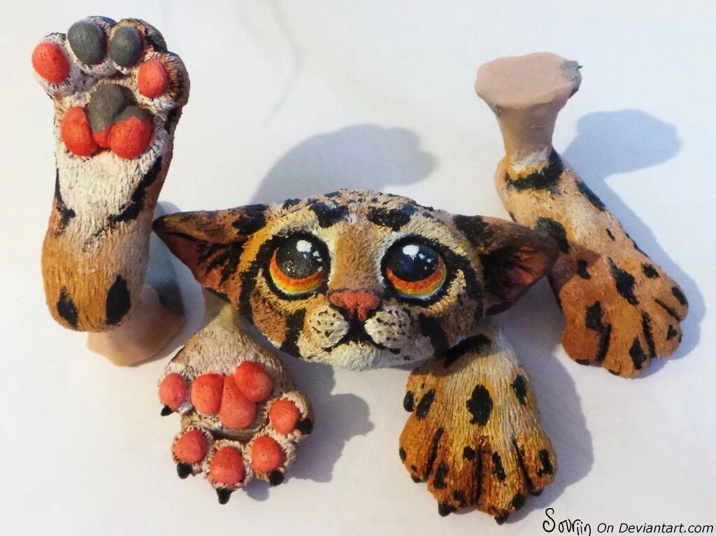 Игрушки в смешанной технике драконы. Глина и мех. Милые игрушки. Игрушки в смешанной технике. Игрушки из полимерной глины и меха.