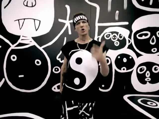 Ниндзя antwoord. Ниндзя ди антвурд. Enter the ninja die. Enter the ninja die antwoord. Группа die antwoord enter the ninja.