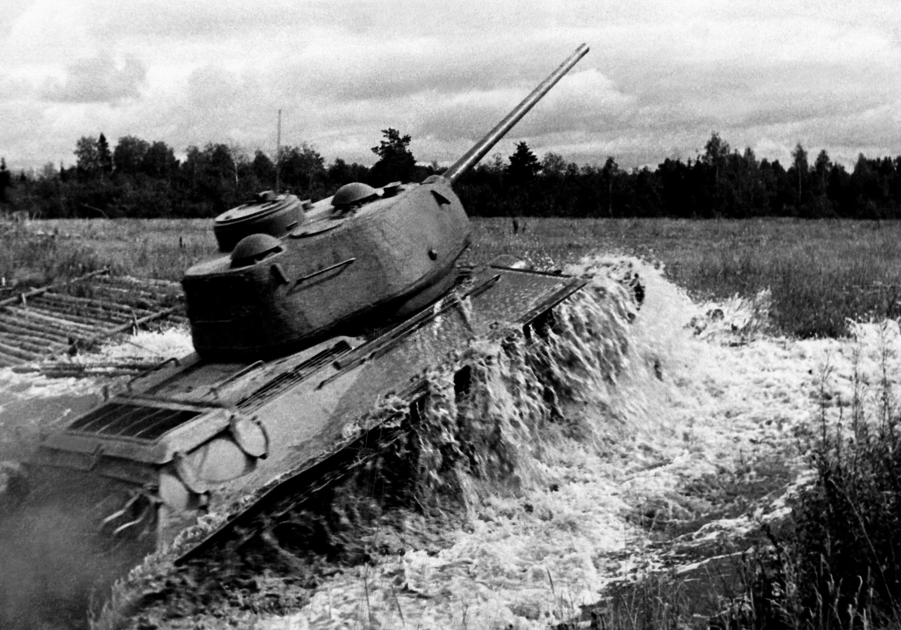 Преодоление противотанкового рва. Рвов 34. Рвов 34. Засечная белгородская черта сторожевые башни. Противотанковые рвы вов.