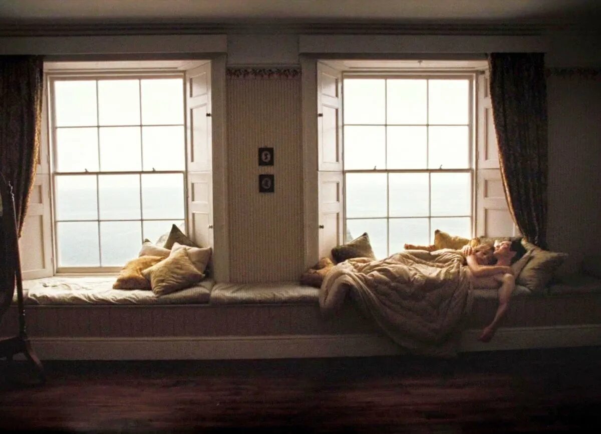 Ten Cozy Beds That Will Make You Forget How Cold It Is - living after midnite Be