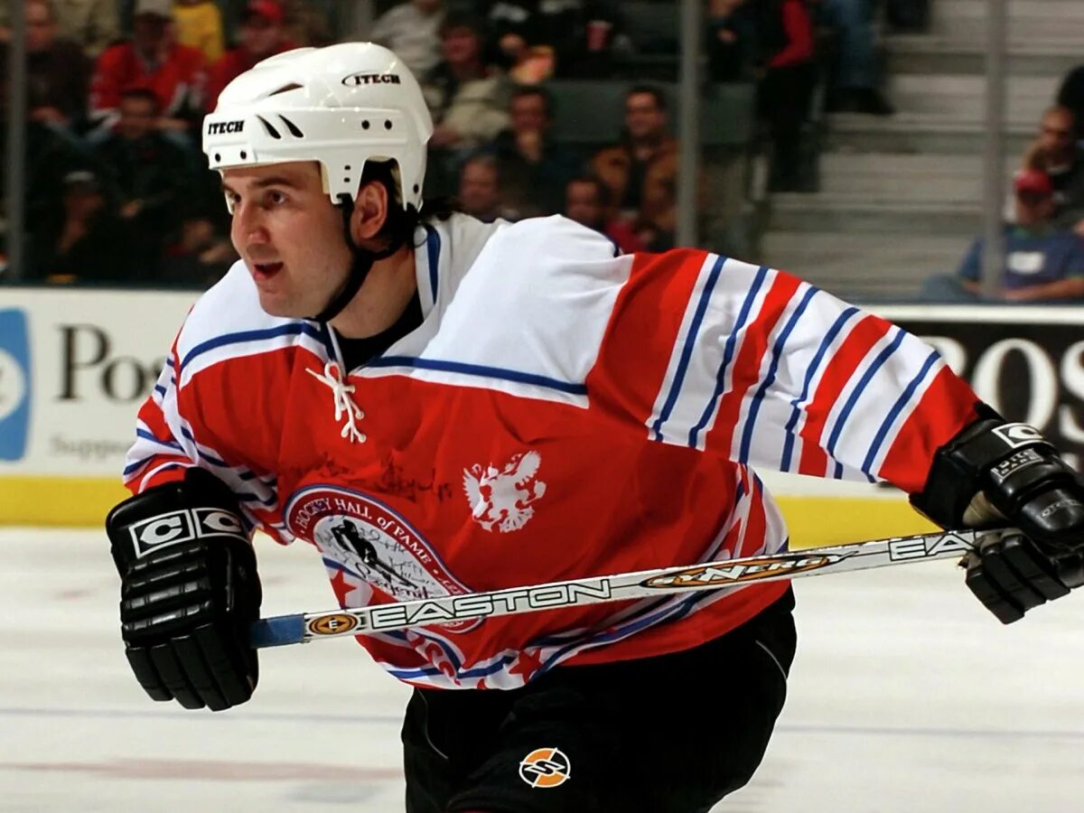 Александр харламов сын. Сын валерия харламова. Харламов 17 хоккеист. Сын харламова. Сын харламова.