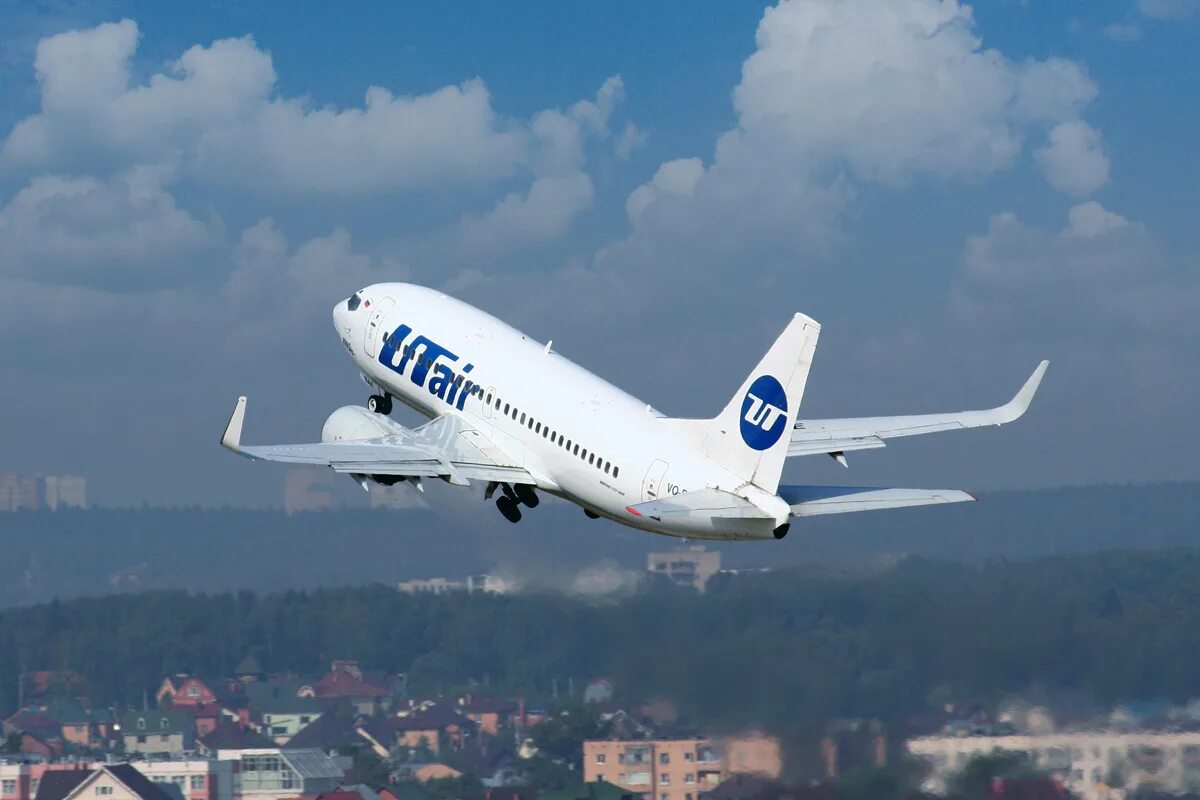 Https utair ru. Самолёт Боинг 737. Боинг 737 ЮТЭЙР. Боинг -737 (Boeing-737). ЮТЭЙР Boeing 737 самолеты.