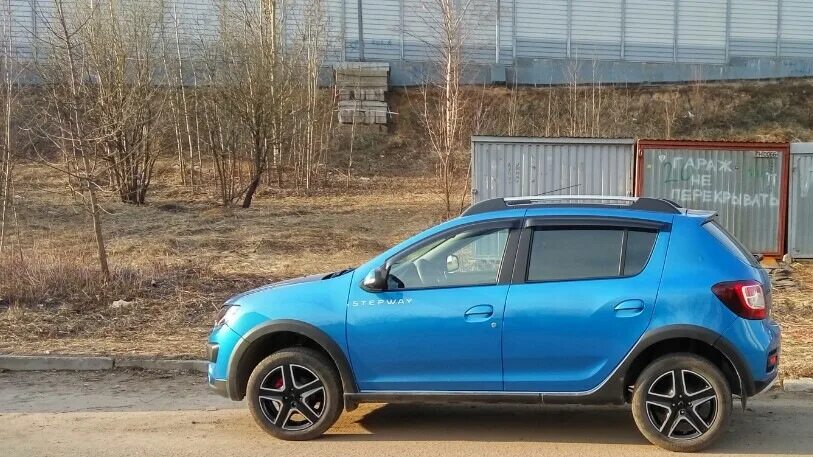 Рено Сандеро степвей Стайлинг. Колпак Renault Sandero Stepway 2. Рено Логан степвей колесный диск Venti 1606 6xr16 4x100 et37 dia60.1 для Renault Sandero Stepway. Логан степвей покраска. Колпаки степвей 2