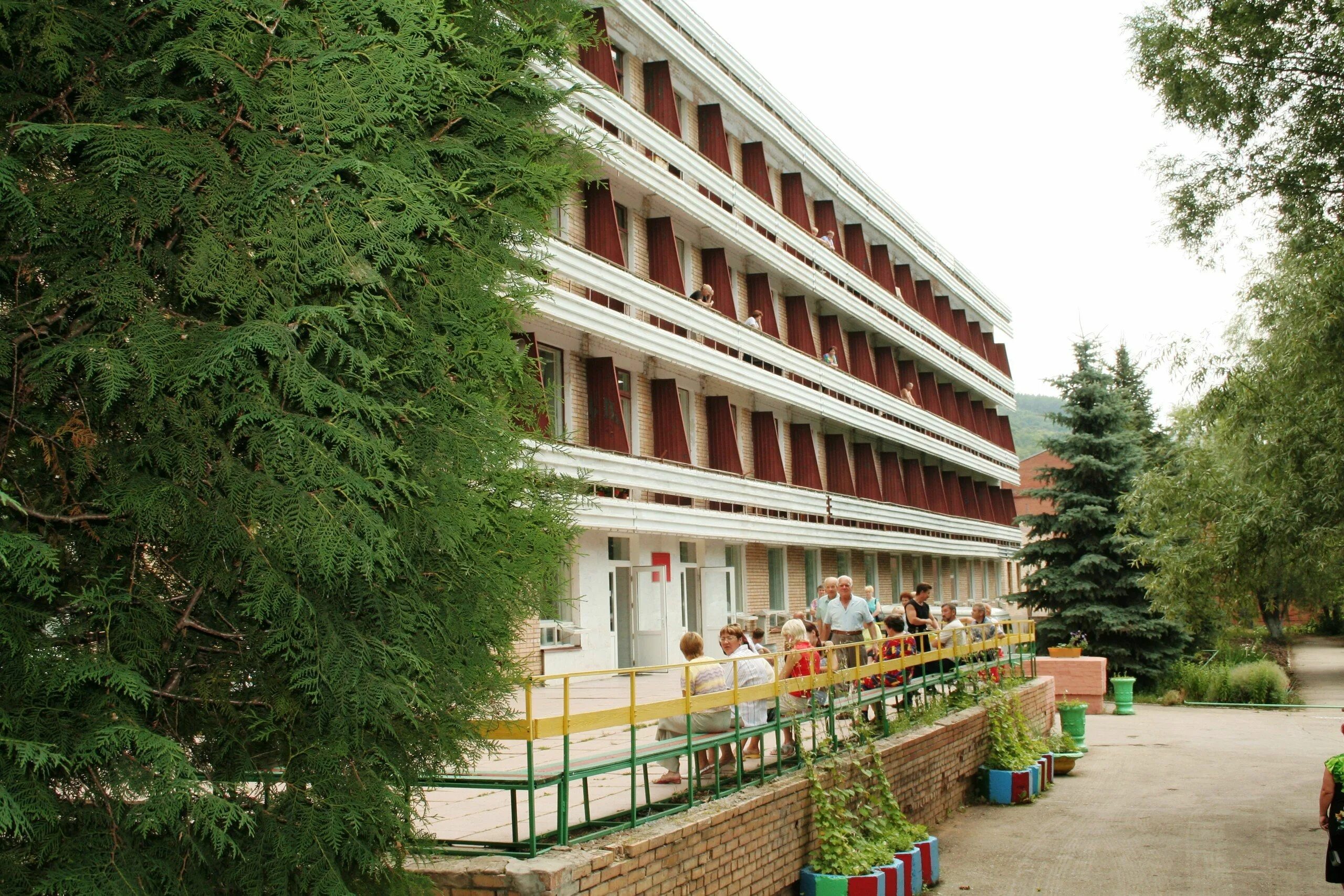 санаторий профилакторий самара. санаторий самарский самара. кисловодск корпуса санатория самара. санаторий самарский территория. санаторий самарский территория.