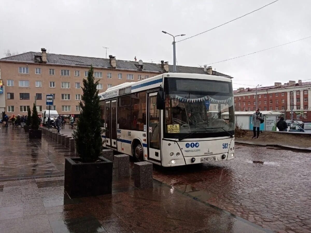 Карелавтотранс Петрозаводск. Автовокзал Петрозаводск. Петрозаводск автобусы Карелавтотранс. Автовокзал Петрозаводск новый.