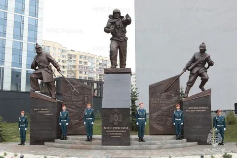 Открытие памятника востротину екатеринбург
