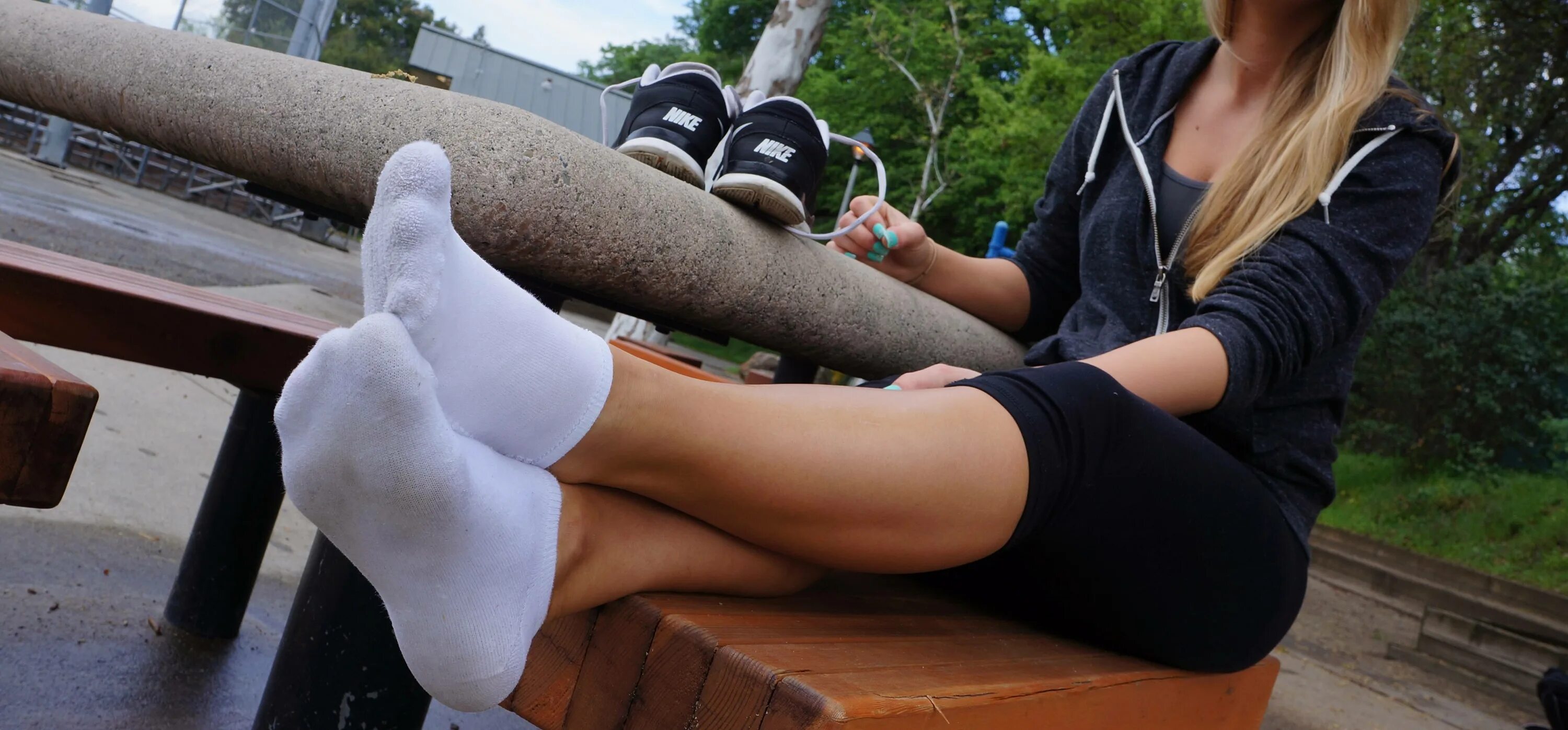 Dreamgirls in socks. Девушка nylon Socks. Худышки feet Socks. Feet девочек 14. Русские девочки feet.