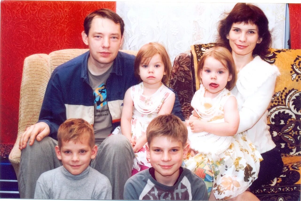 фестиваль талантов. вручение ордена родительская слава. награждение многодетных семей. санкт-петербург многодетная семья. многодетная семья с детьми.