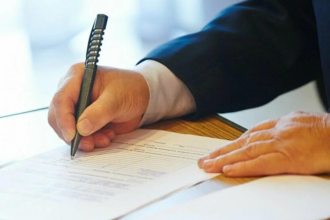 Чиновник представление. Долженко борис геннадьевич ишим администрация. Патворов а а каневская. Чиновник представление. Чиновник представление.