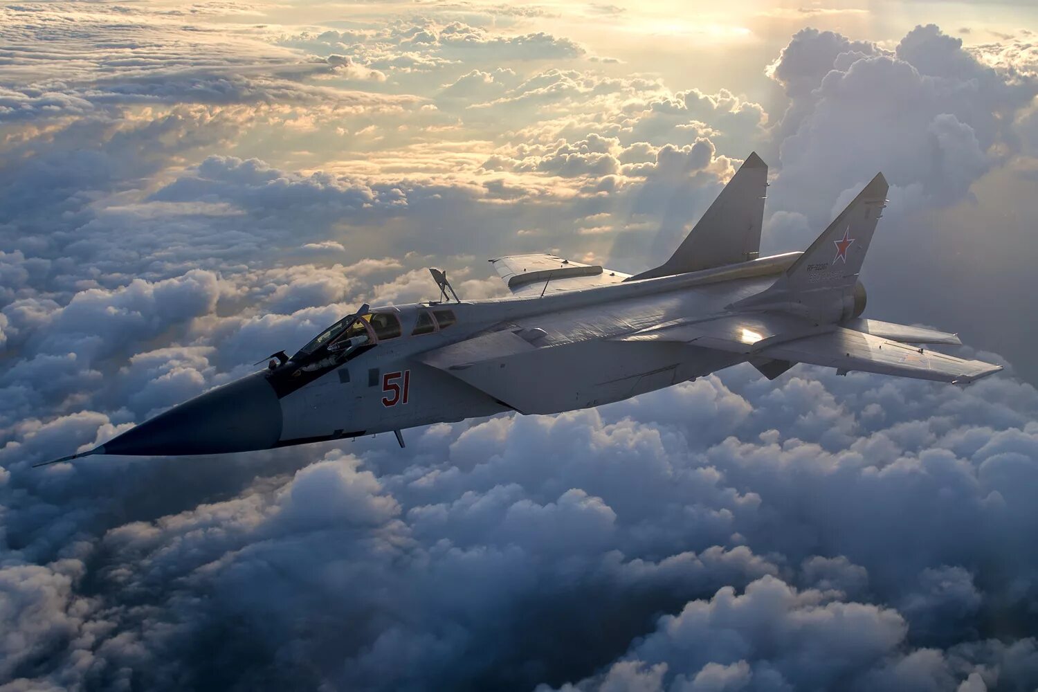 Что такое миг. Самолет истребитель миг 31. миг-31 сверхзвуковой. миг-31 ввс россии. самолет миг 31бм ввс россии.