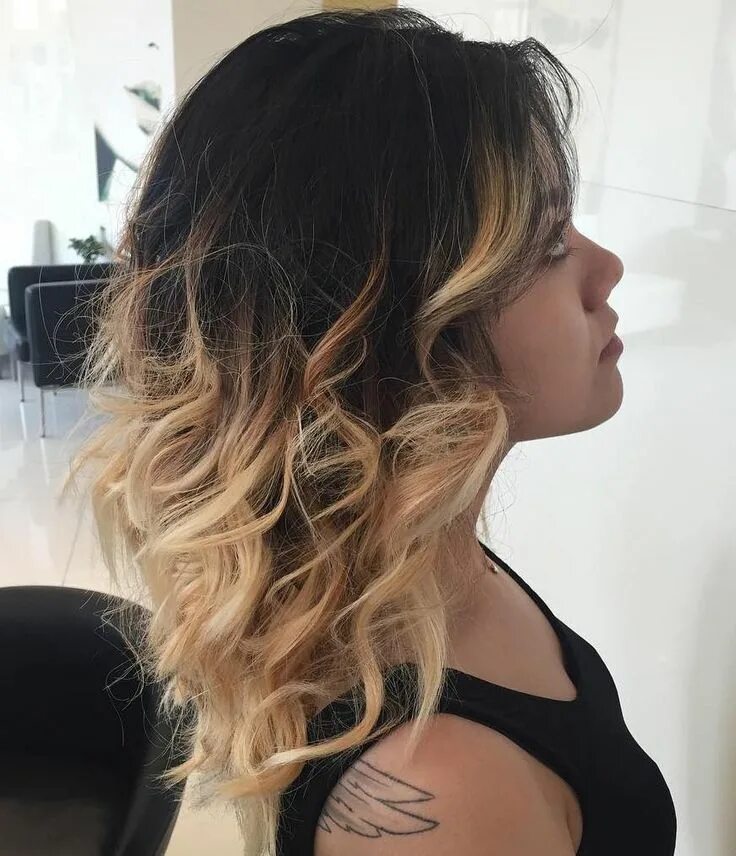 60 Fun and Flattering Medium Hairstyles for Women in 2025 Shoulder hair, Choppy 