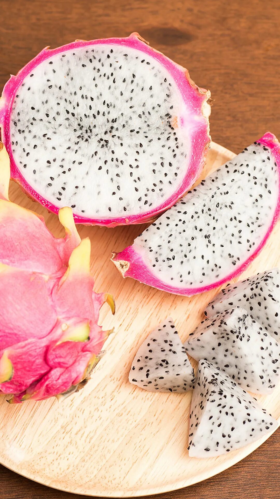 Питахайя фрукт драконий глаз. Питахайя драконий фрукт на вкус. Питахайя гуава. Как почистить питахайю. Как почистить питахайю.