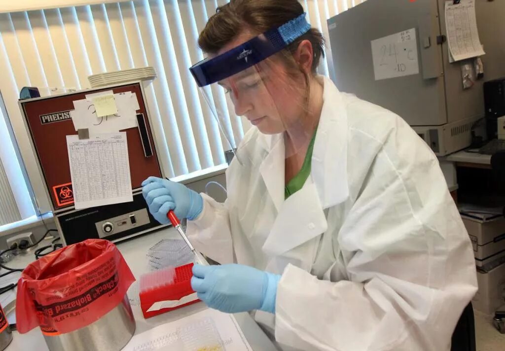 Особо опасные инфекции презентация. Оои список. Опасные инфекции. Опасными инфекционными. Опасными инфекционными.