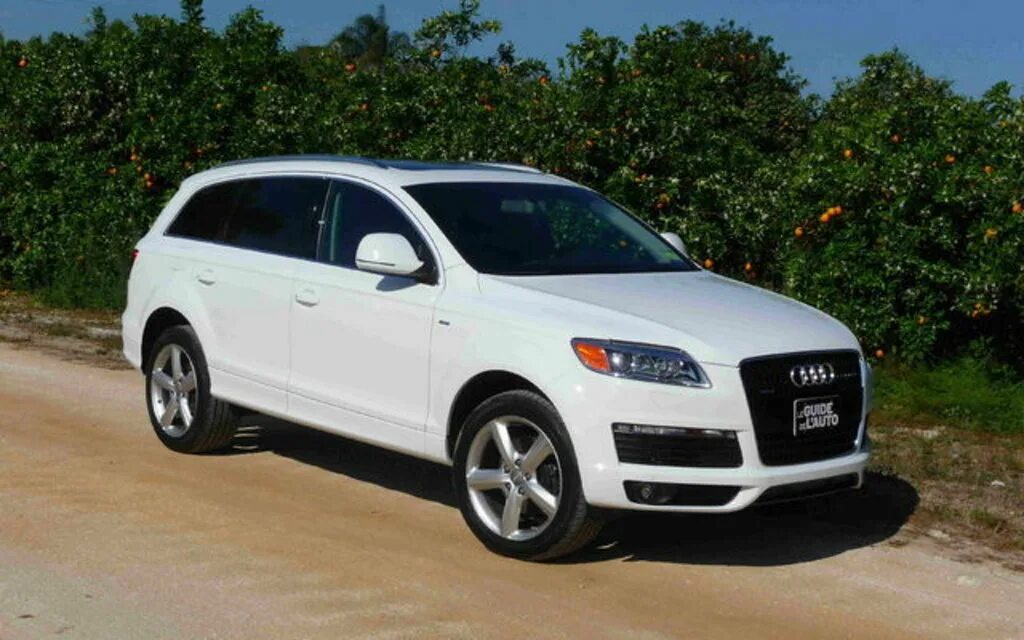 Купить ку 7 авито. Audi q7 2010. Audi q7 2012. Audi q7 2008 белый. Ауди ку 7.