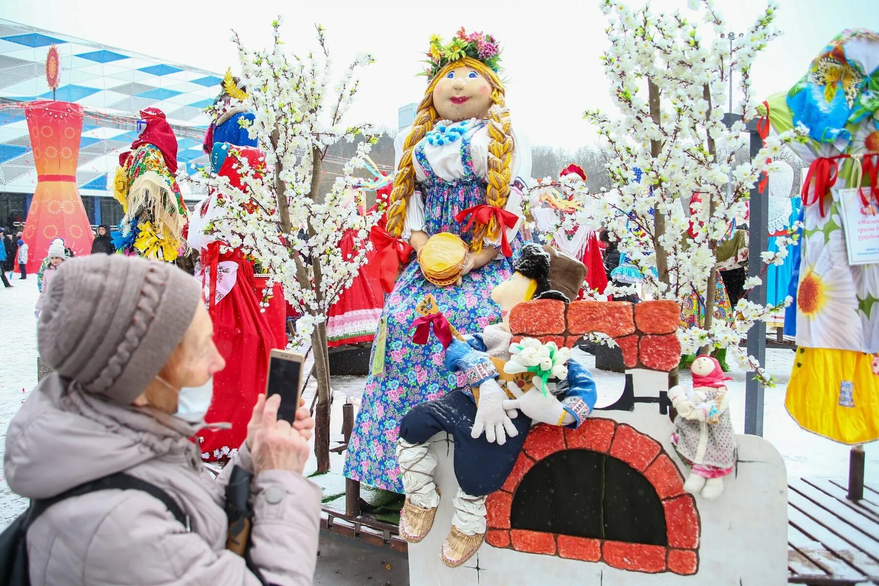 В каком году провели фестиваль московская масленица. События масленицы. Масленицу на манежной площади. Интерактивный кукольный спектакль «масленица. Масленица площадки.