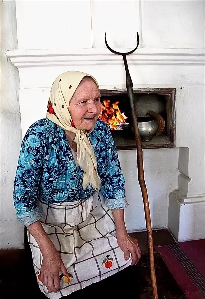Бабушка решила разделить конфеты между внуками поровну. В гости к бабушке пришли 4 внука бабушка решила угостить. Бабушка разделила. Бабушка решает с внуком задачи. Задачи с остатком 3 класс.