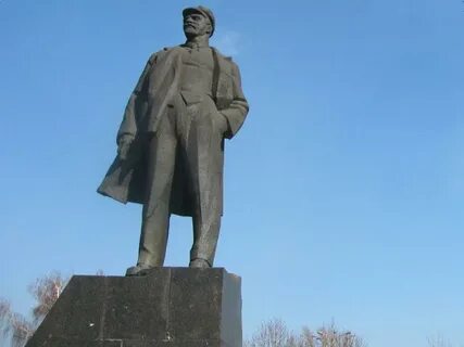 В каких городах есть памятник ленину