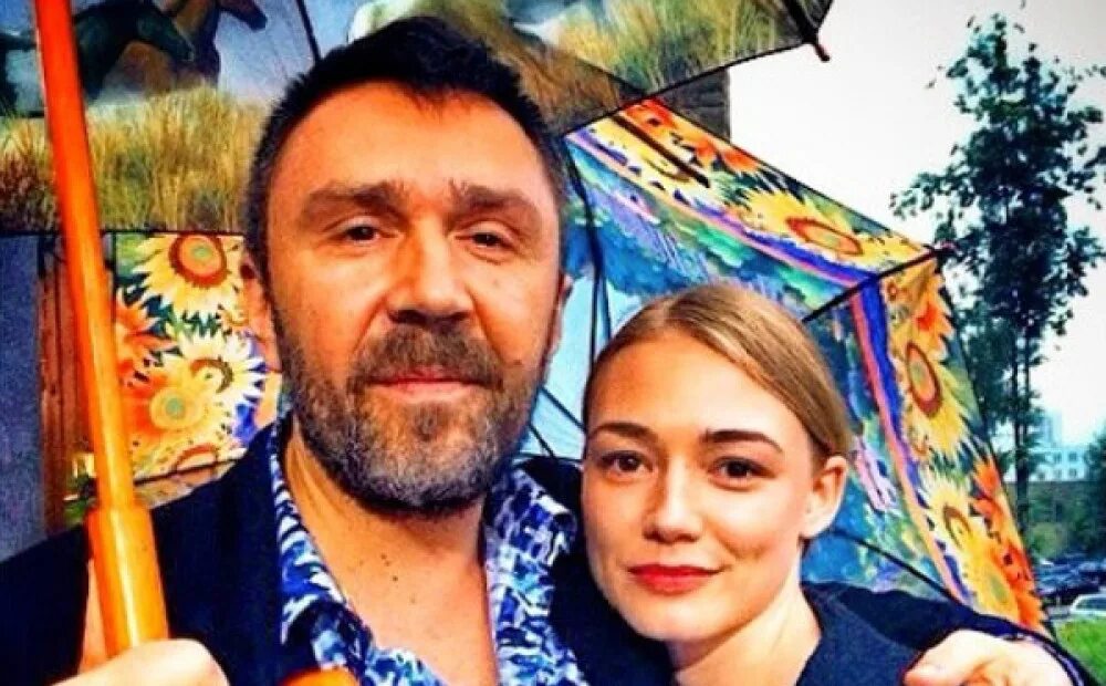 Шнуров встречался с 15 ти летней. Шнуров встречался с 15 ти летней
